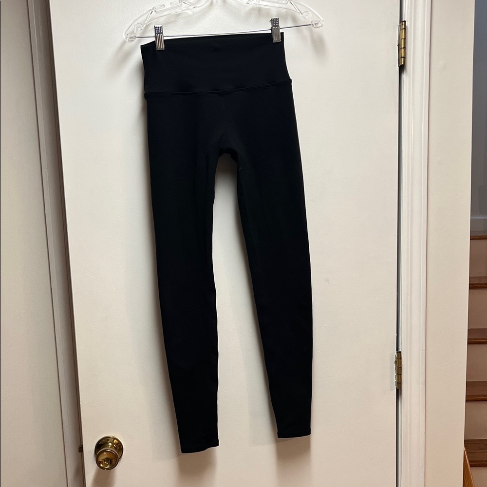 Women’s Alo Black Leggings
